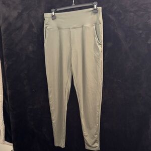 Source Unknown Light Green Leggings